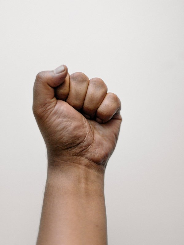 Comment les technologies de capture de mouvement sont-elles utilisées dans l'analyse sportive ?